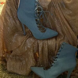 Levi high heel